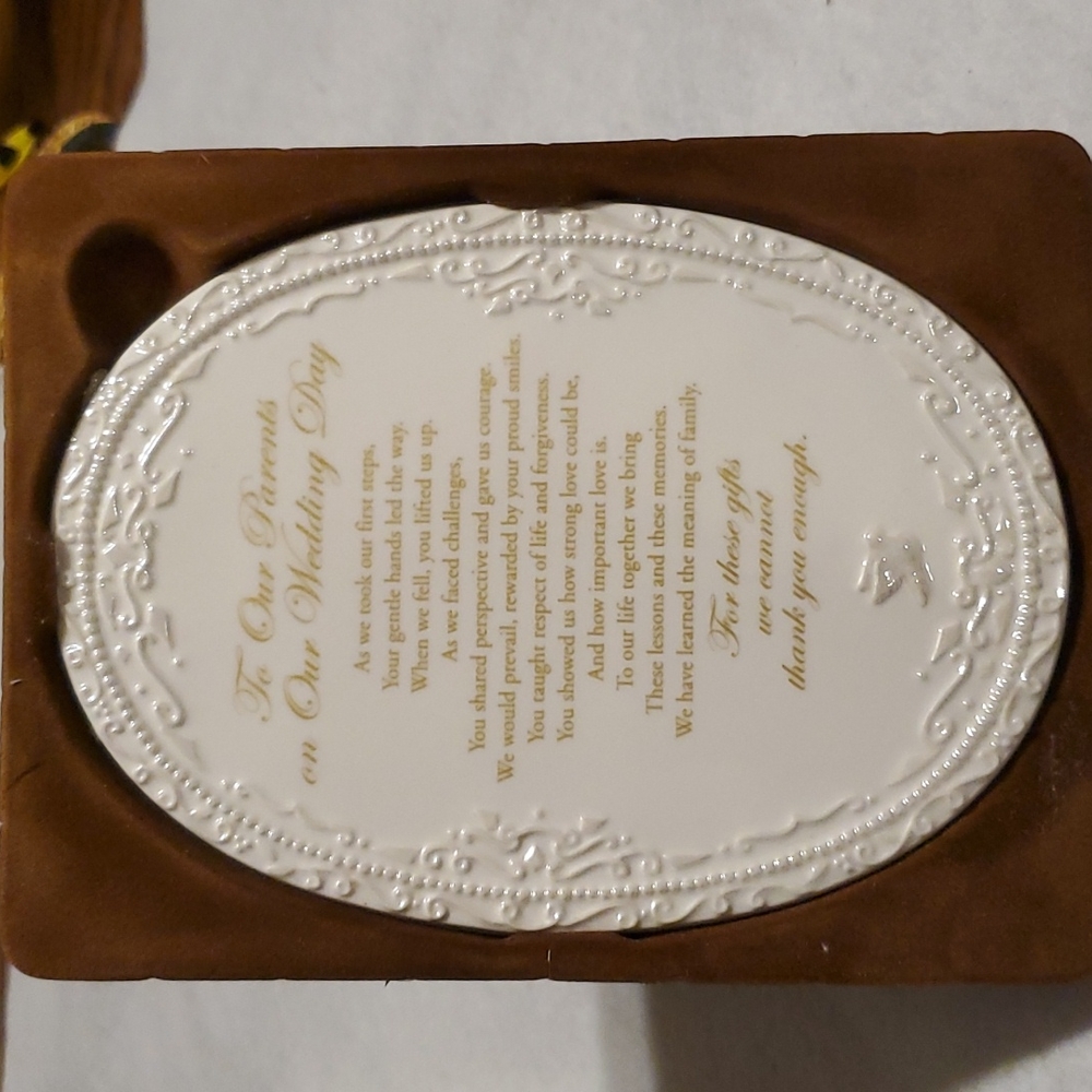 AMSCAN- Vintage Pair (2) Wedding Porcelain Hanging Plaques, "To Our Parents"-NEW